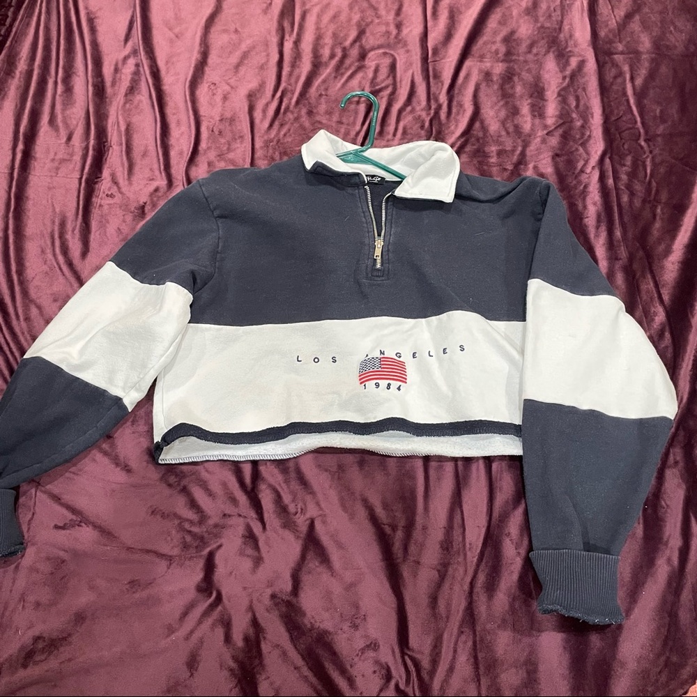 brandy melville crop sweatshirt